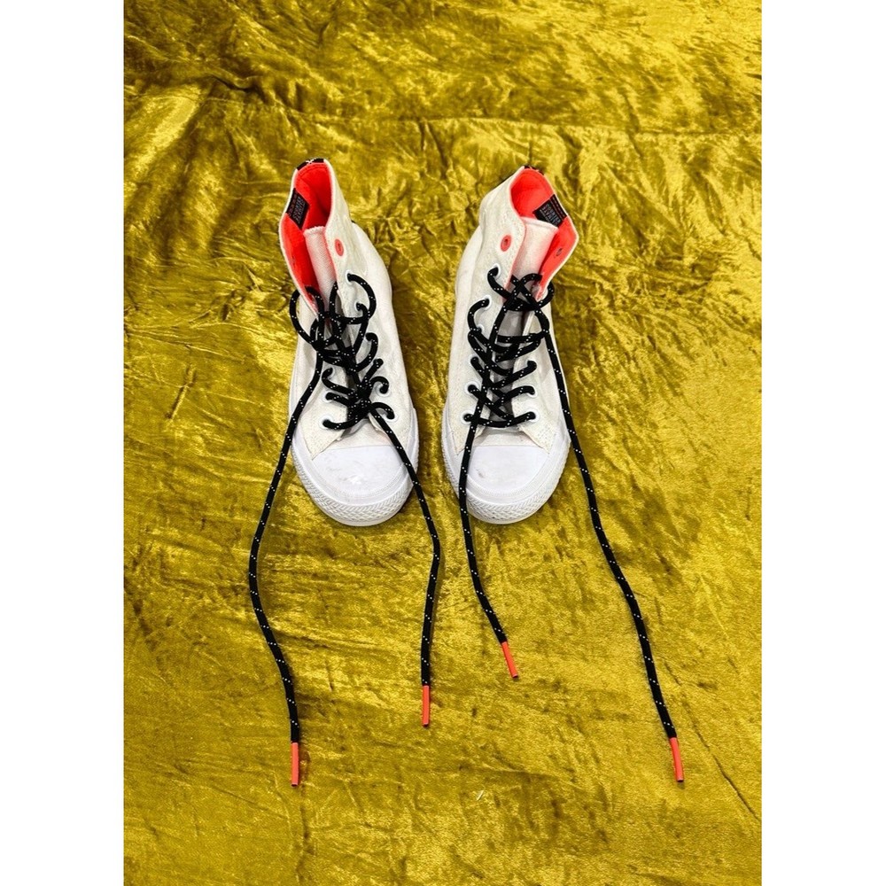 White converse (8 women’s)